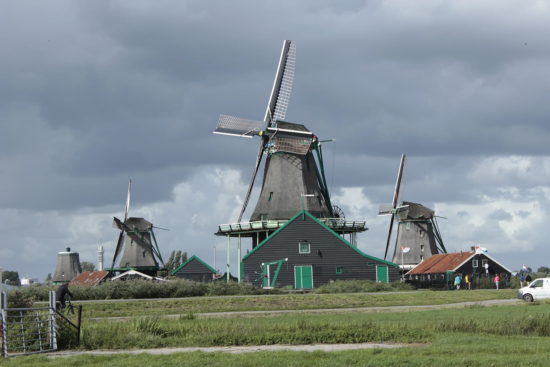 The Best Day Trips from Amsterdam by Train